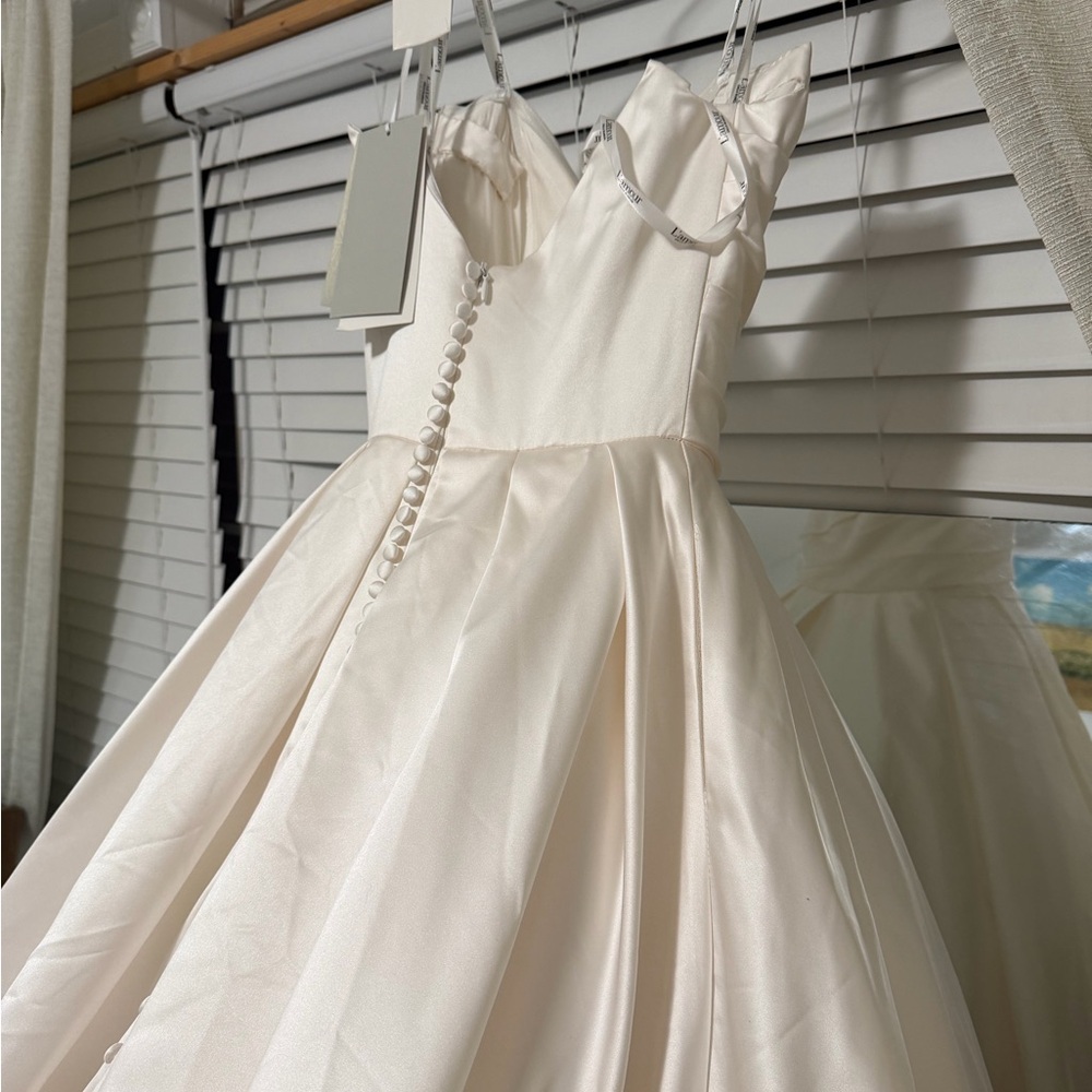 Elegant Cream Satin Dress
